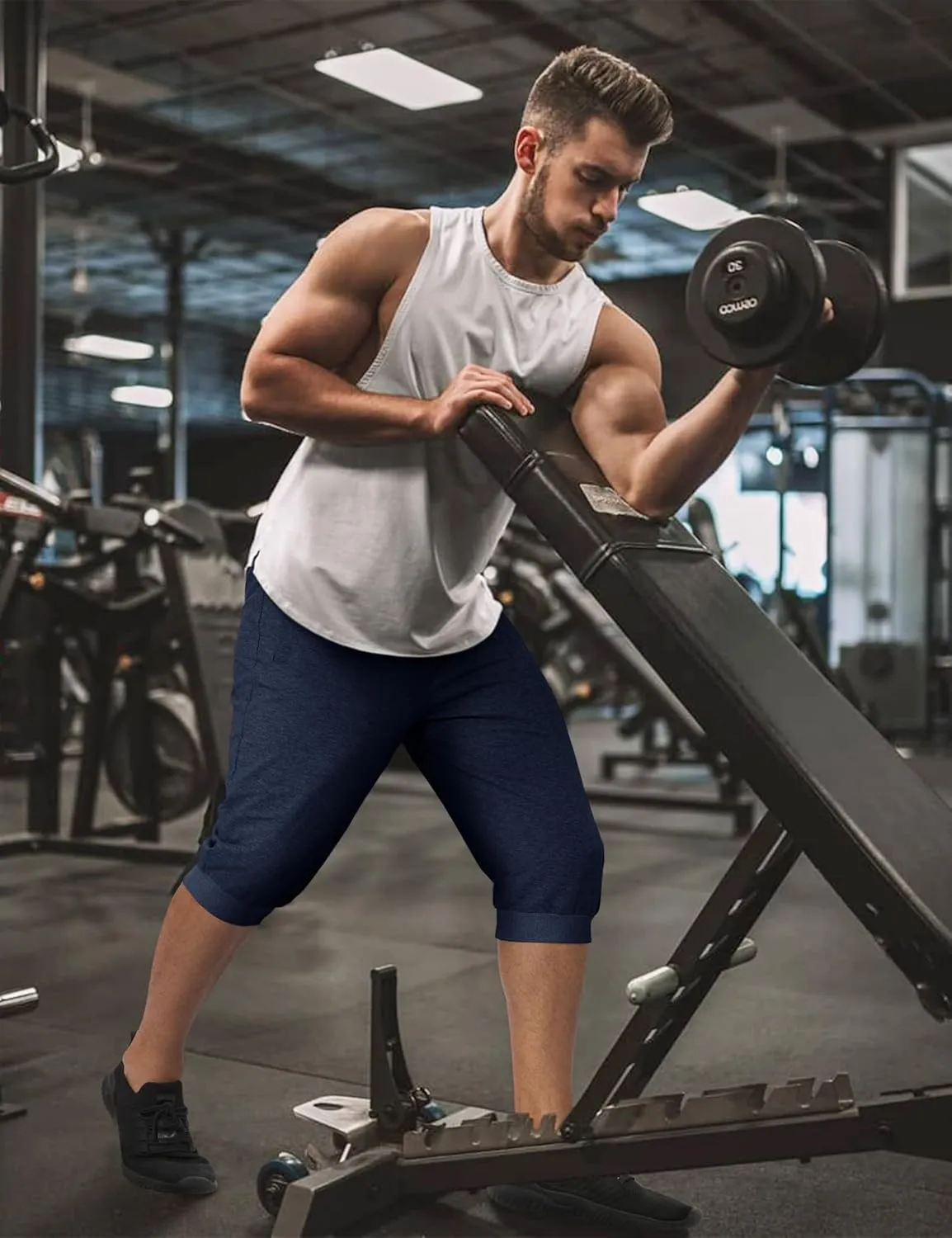 EKLENTSON Men's 3/4 Jogger Capri Pants Elastic Waist Below Knee Shorts Workout Gym Running Sweatpants with Zip Pockets